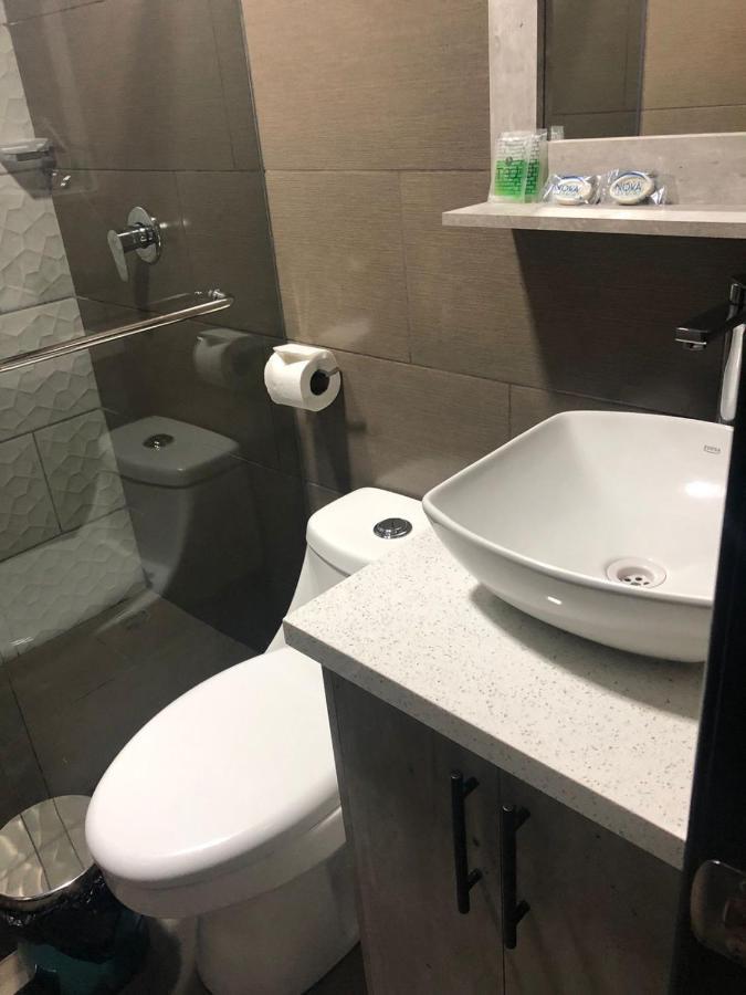 Stelar Hostal Cuenca Eksteriør bilde