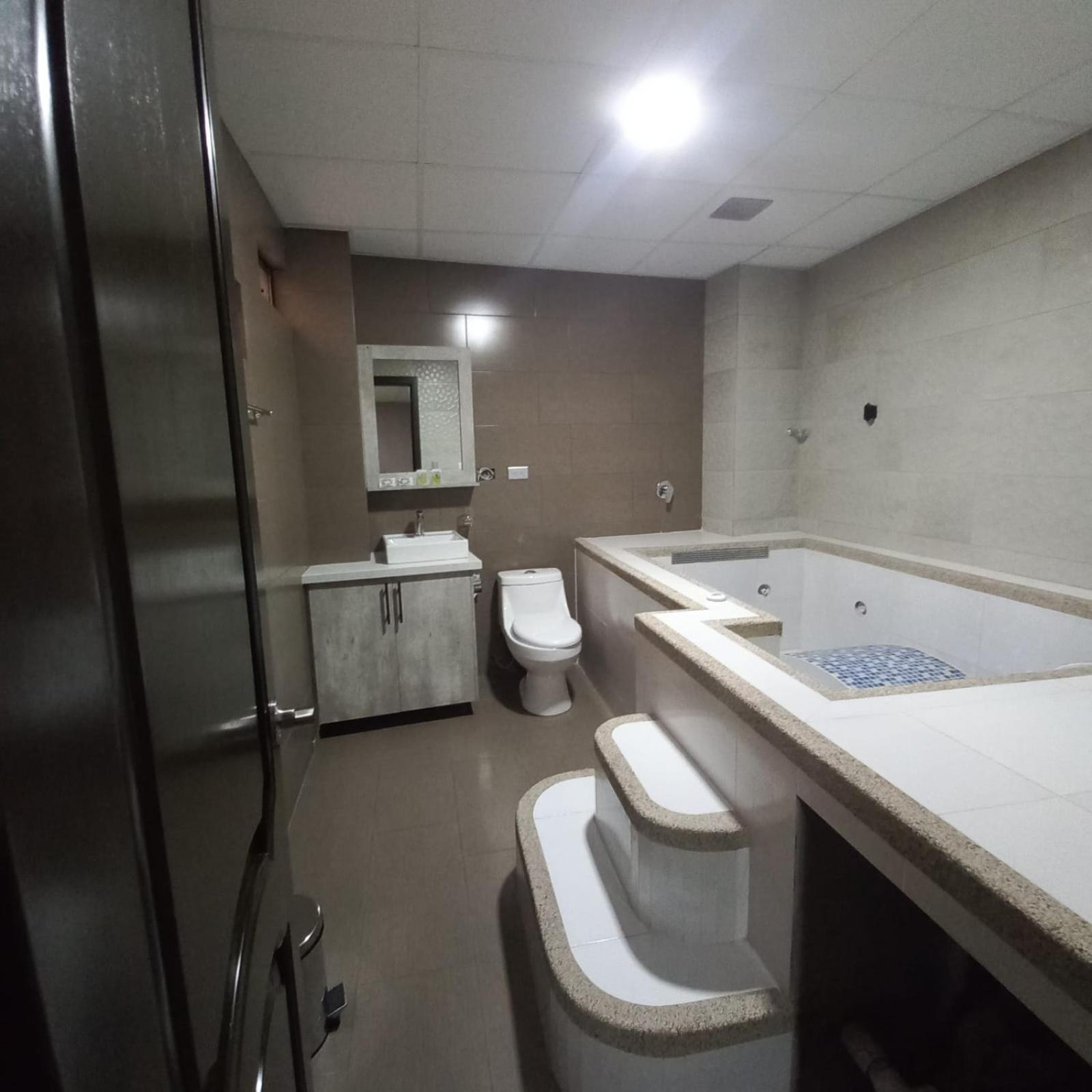 Stelar Hostal Cuenca Eksteriør bilde