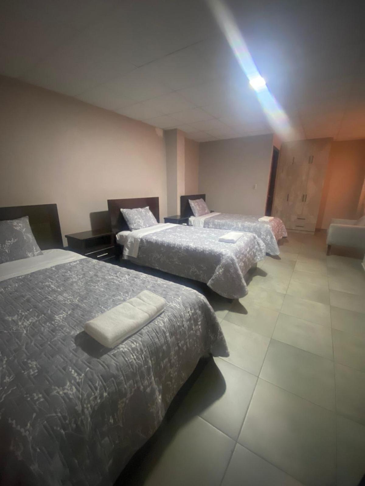 Stelar Hostal Cuenca Eksteriør bilde