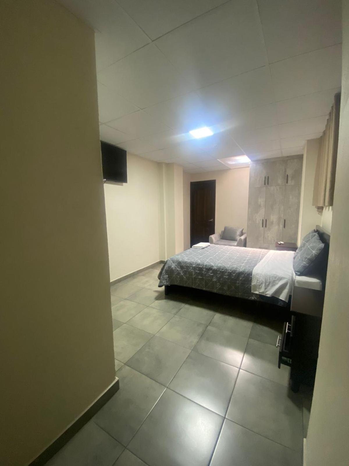 Stelar Hostal Cuenca Eksteriør bilde